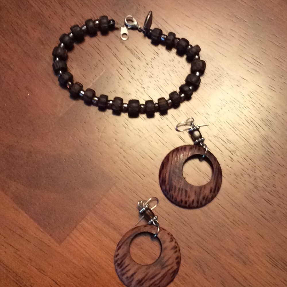 Bracelet & Earrings